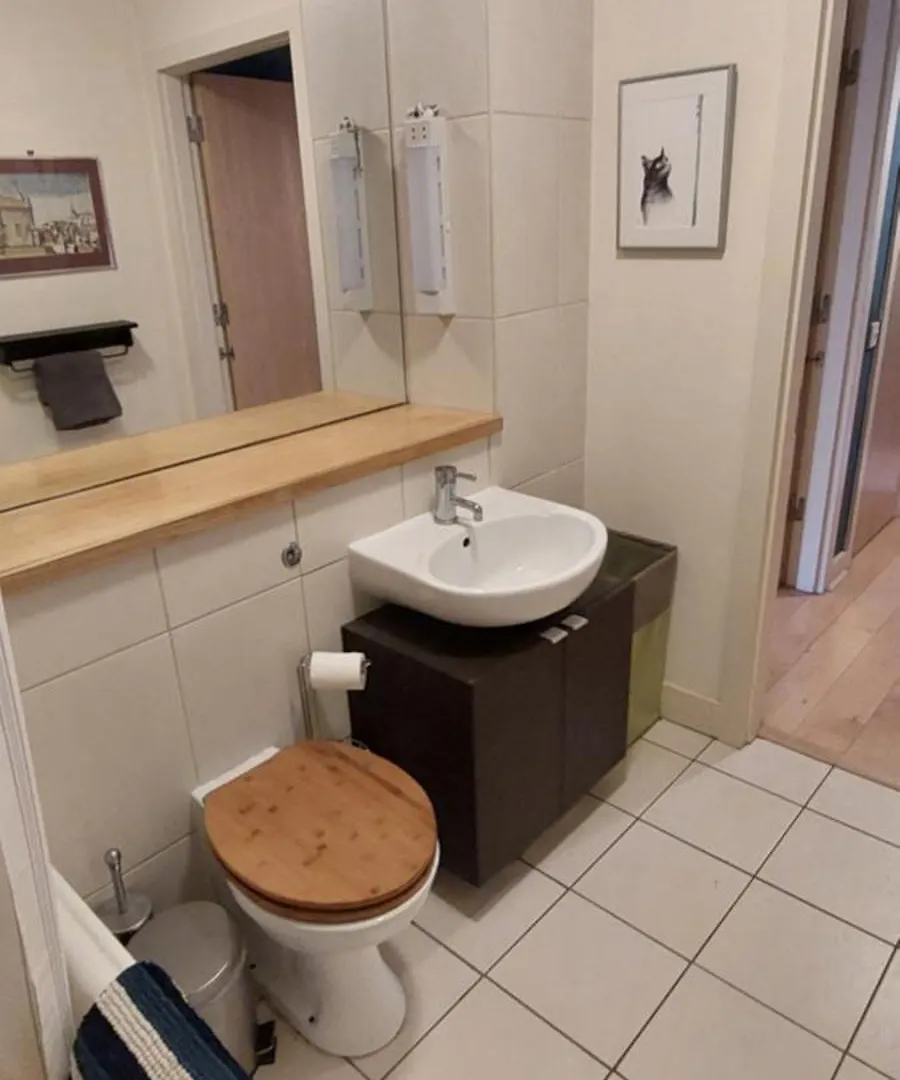 アパート Spacious Riverside 1Bd In Bustling Village ダブリン