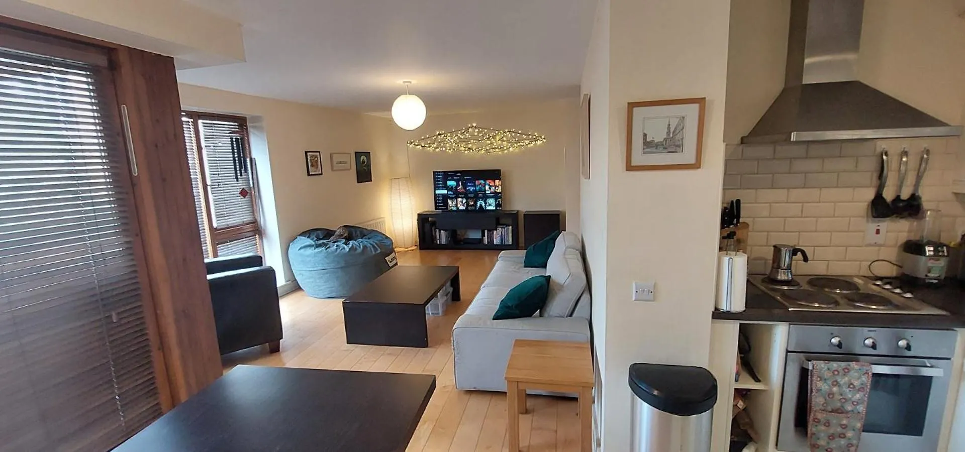 Spacious Riverside 1Bd In Bustling Village 都柏林 公寓